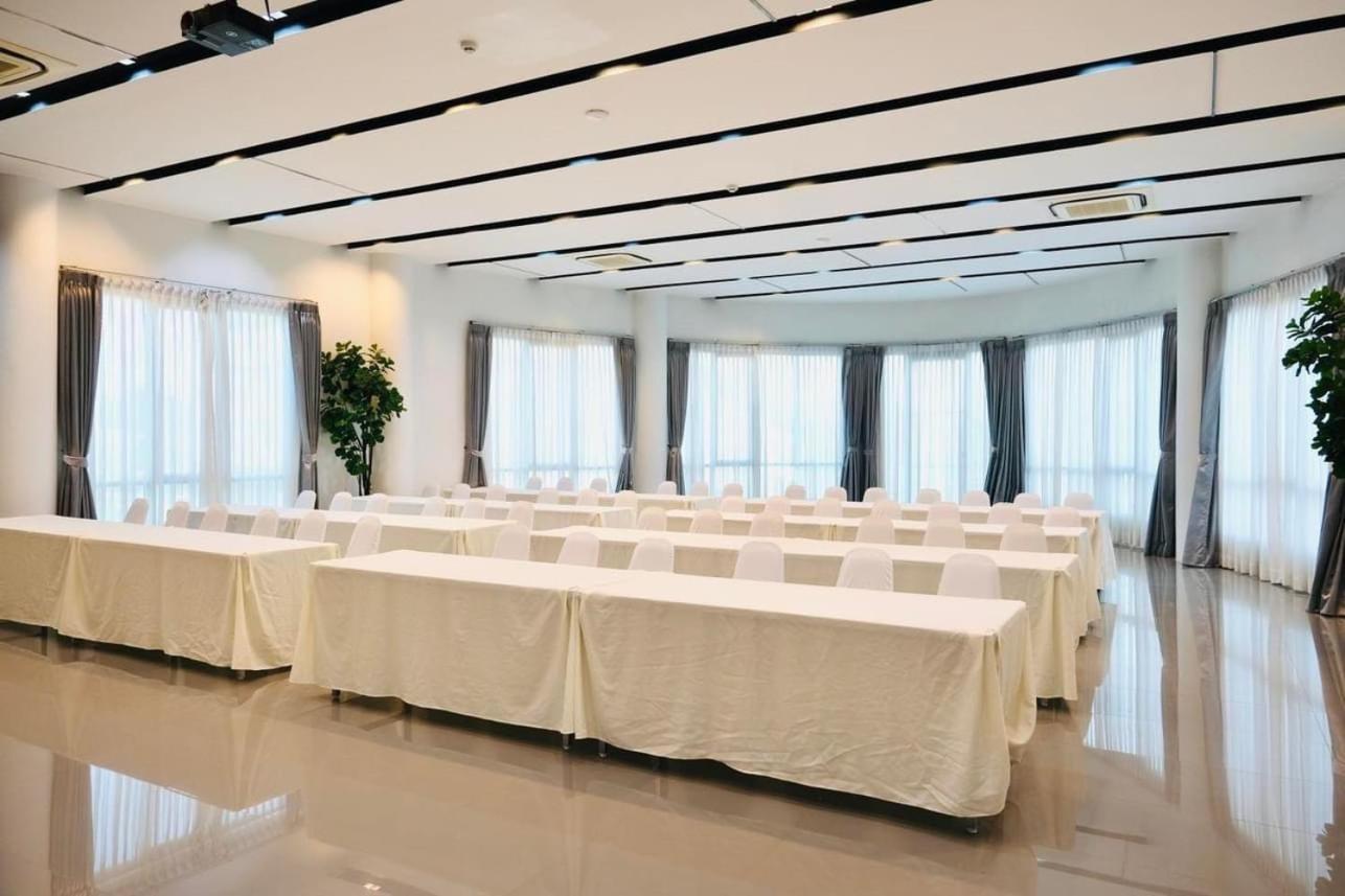 The Galla Hotel Ранонг Екстериор снимка